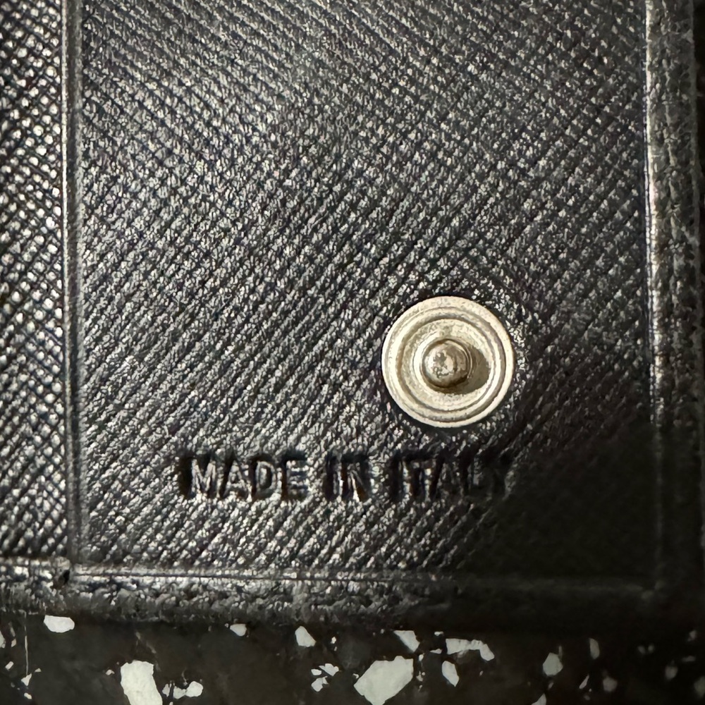 PRADA Saffiano Leather 6 Keyholder Black EUC - Picture 7 of 9